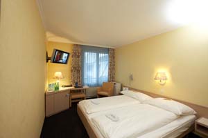 Standard double or twin with private facilities